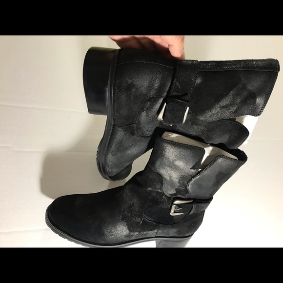 Donald J Pliner Black Distress Bruncie Suede Boots - Picture 5 of 8